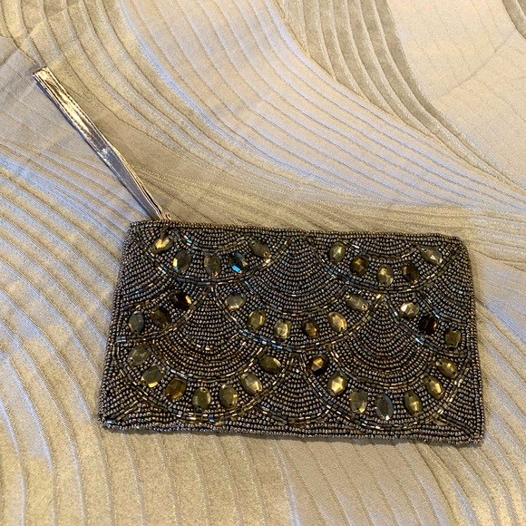 Women’s gold beaded wristlet bag - Picture 1 of 3